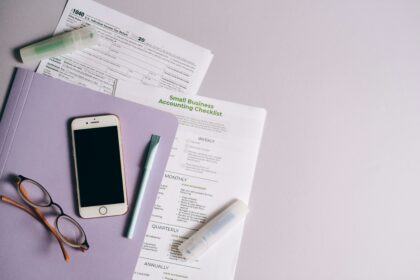 Goldman Sachs vs SoFi: A Comprehensive Comparison of Checking Accounts