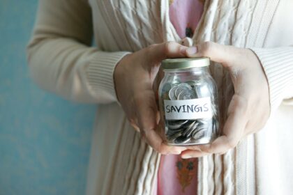 Truist vs Revolut: A Comprehensive Comparison of Savings Interest Rates