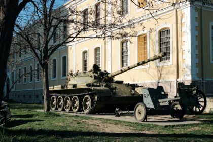 Iran Prepares for Potential U.S. Ground Assault Amid Rising Tensions