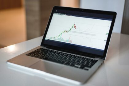 Dunamu, Hana Financial Launch Blockchain Remittance System with POSCO