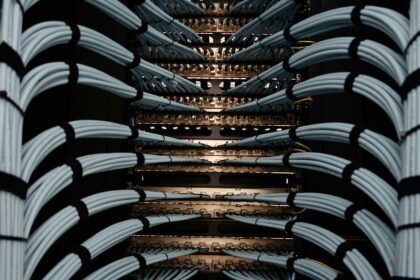 Think It’s Too Late to Buy Vertiv? Here’s Why the $15 Billion Backlog Says Otherwise