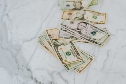 Wells Fargo vs Capital One: A Comprehensive Comparison of Savings Interest Rates