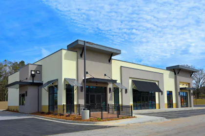 Vacant commercial building available for lease