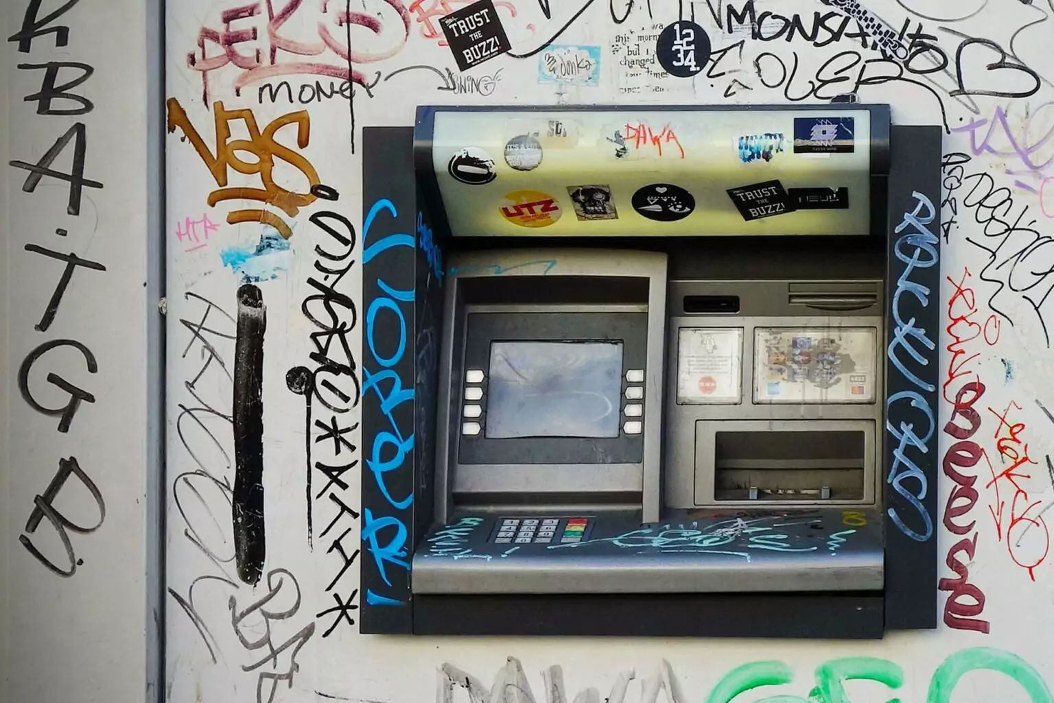 Where to Find Fee-Free ATMs in St. Louis