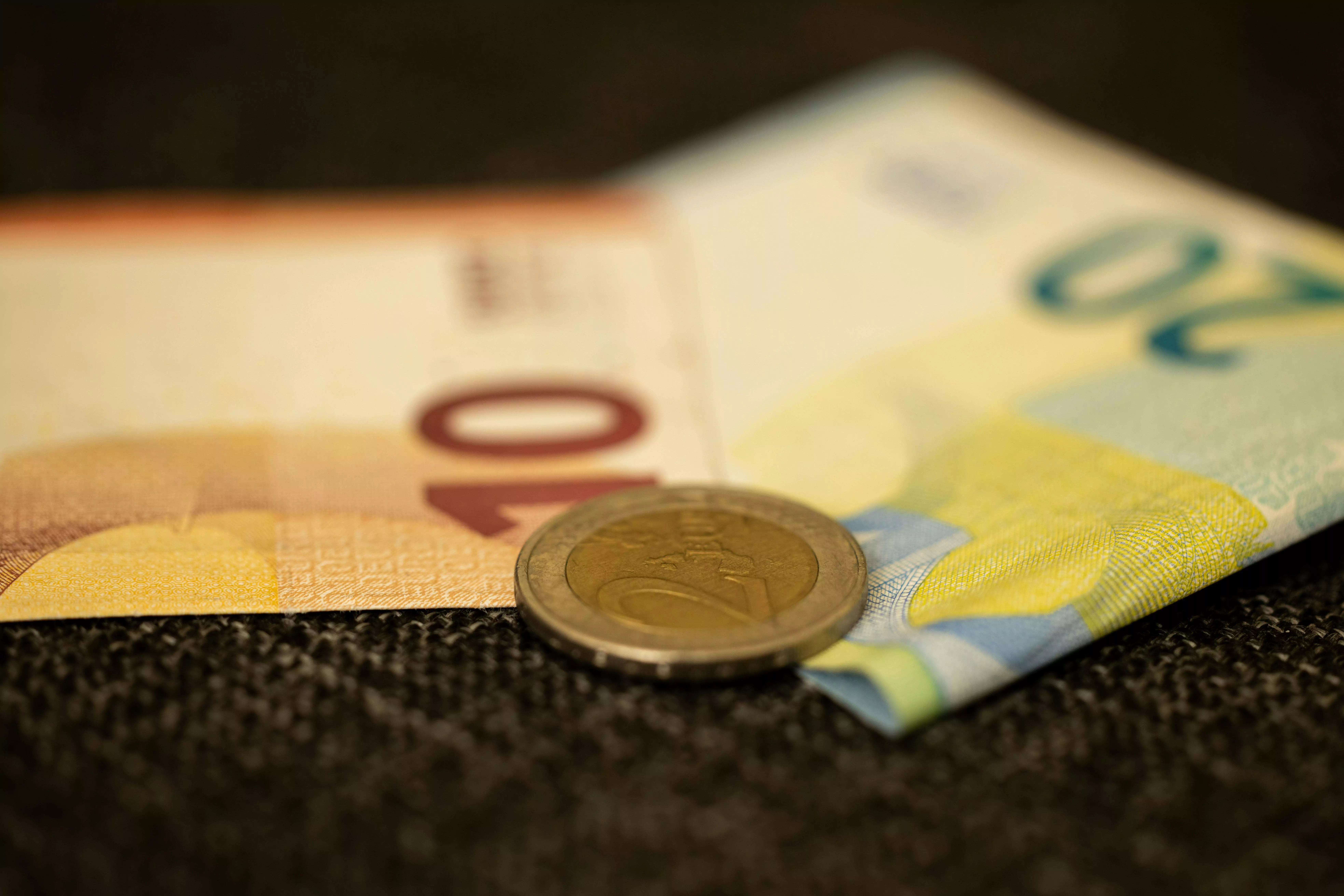 TD Bank vs Varo: A Comprehensive Comparison of Checking Accounts
