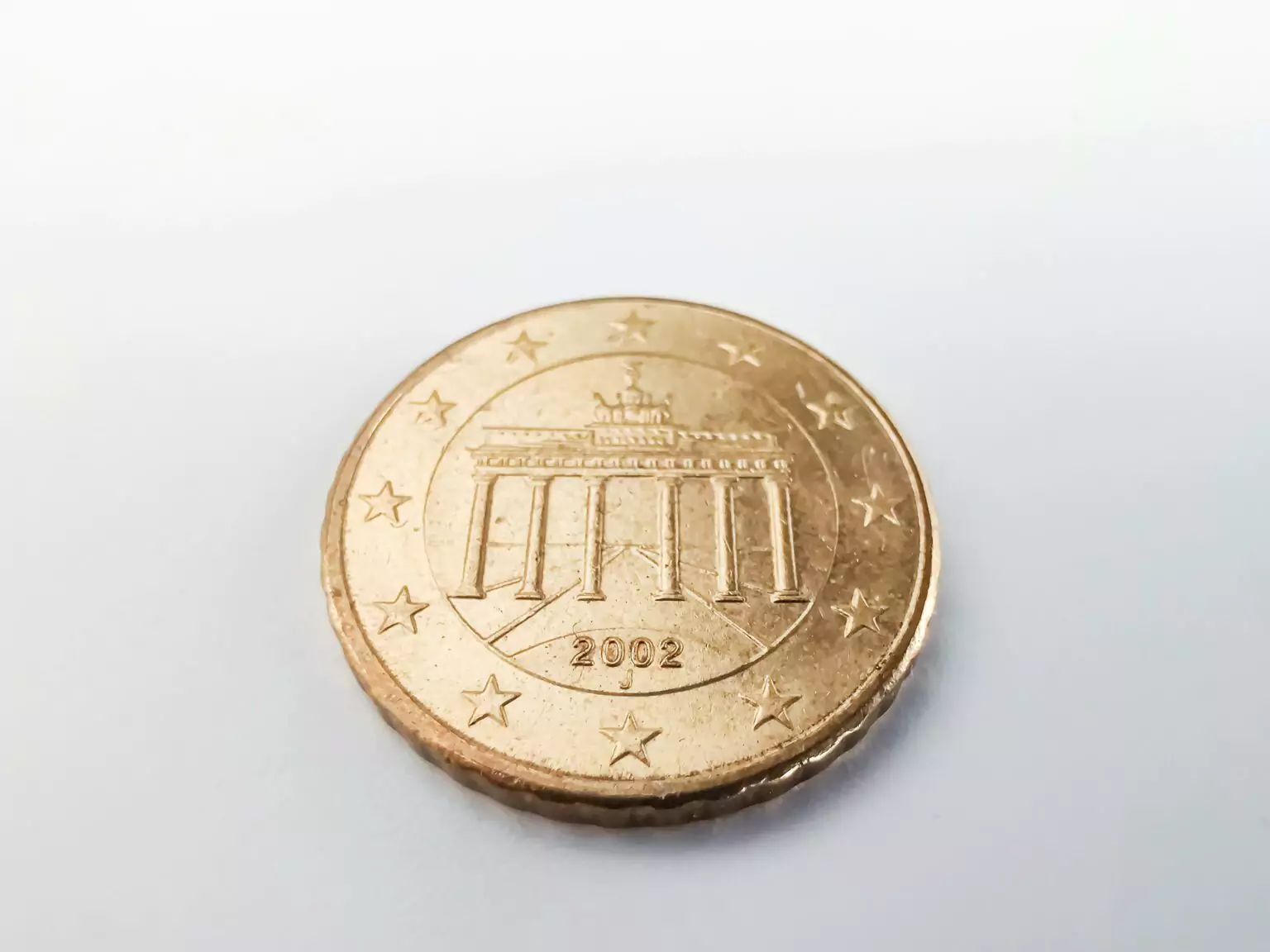 Bulgarians Adopt the Euro With a Whisper of Melancholy but Few Tears