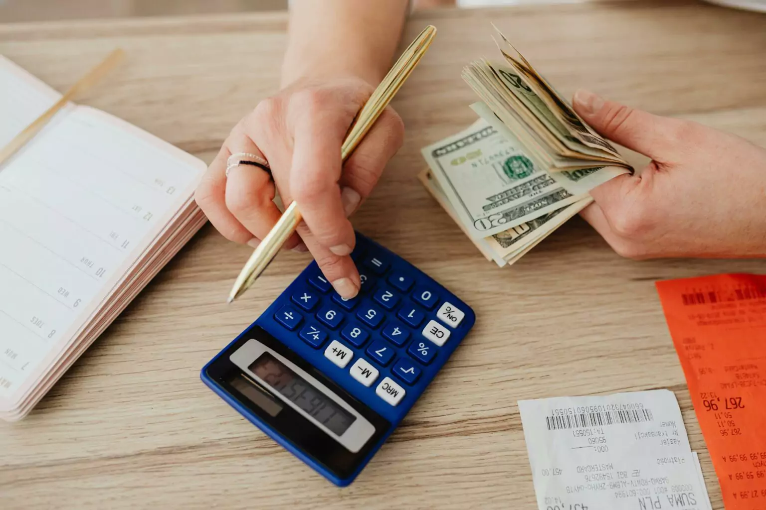 China Holiday Spending Signals Consumer Stimulus Plans