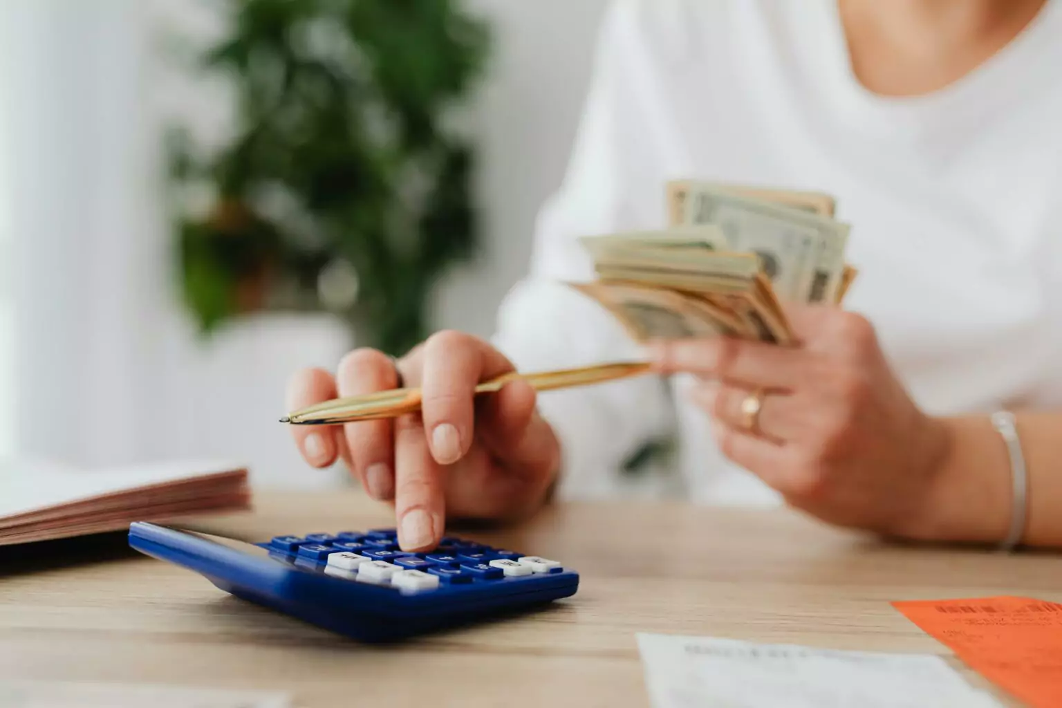 Citibank vs Wise: A Comprehensive Checking Account Comparison