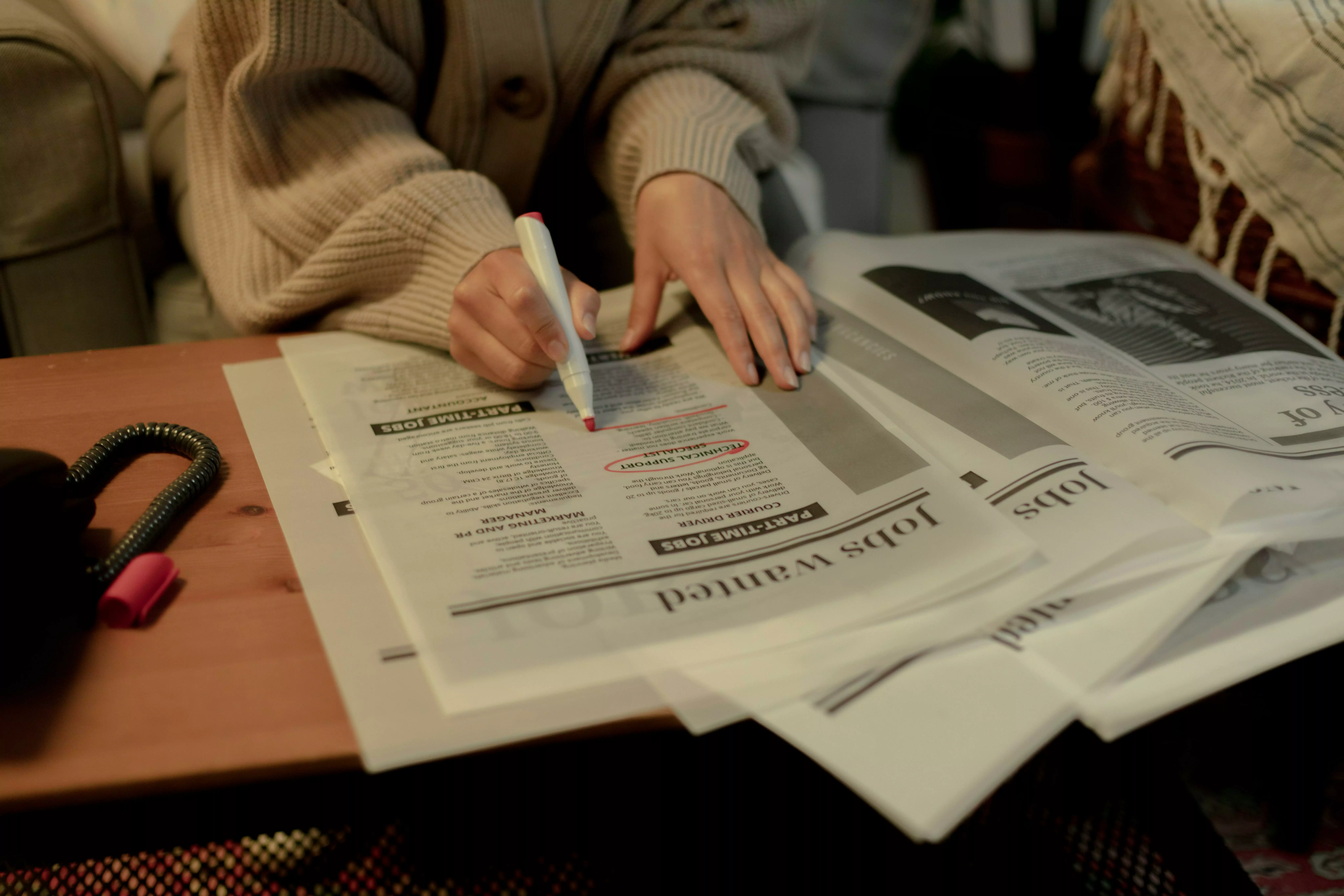 Finance Job Openings Decline as U.S. Loses 92,000 Jobs