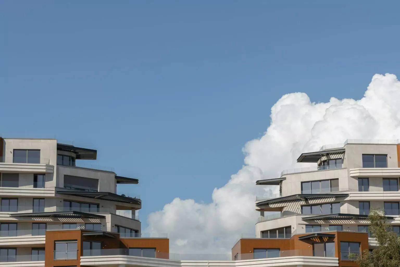 F2Pool Co-founder Sells Thailand Condo for Just 7 Bitcoin