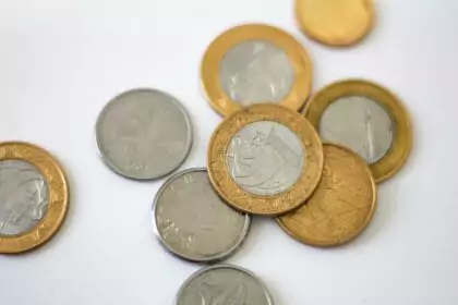Comparing Savings Interest Rates: US Bank vs Truist