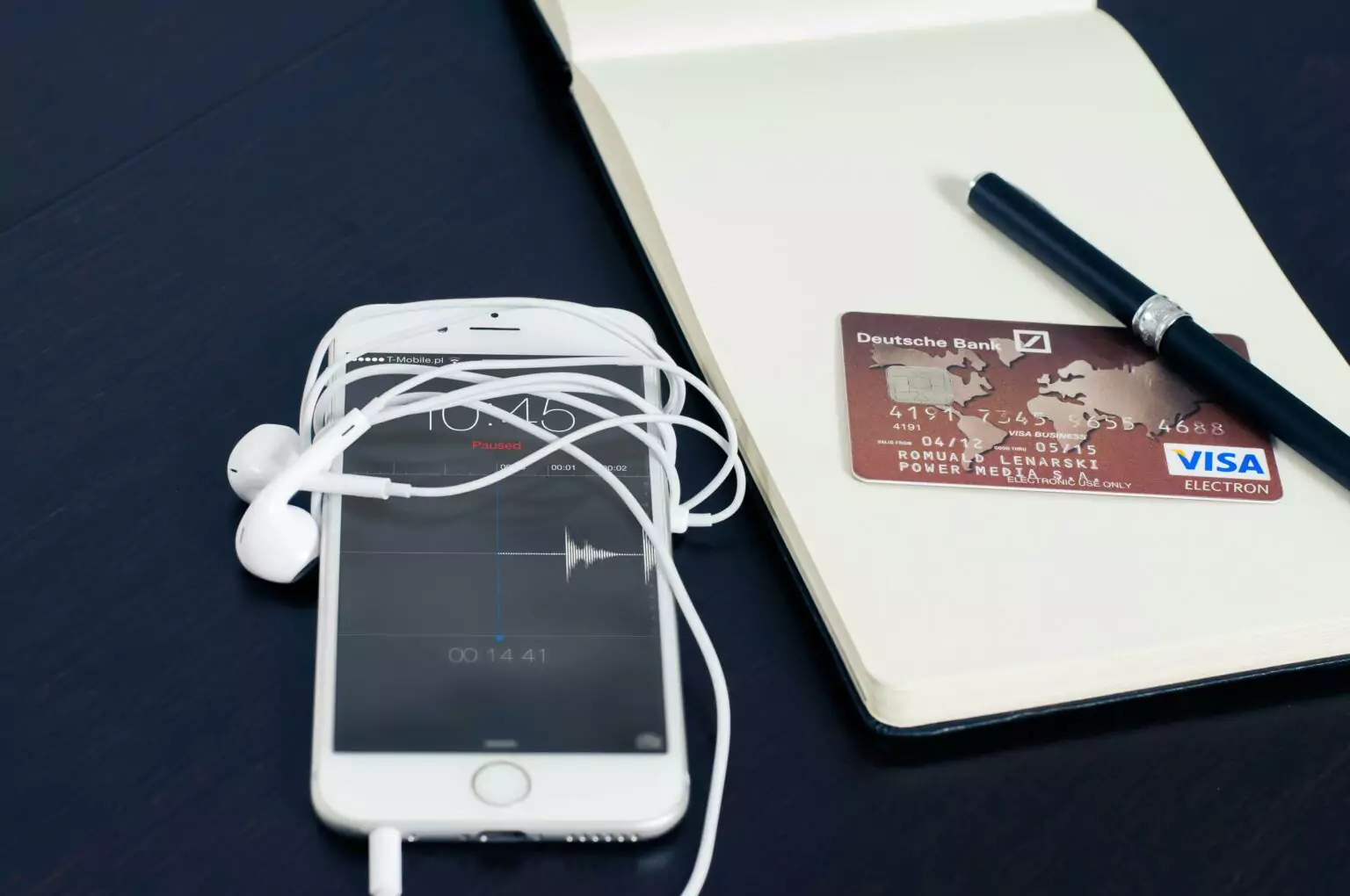 Comprehensive Review of Axos Bank Mobile App: UX and Features