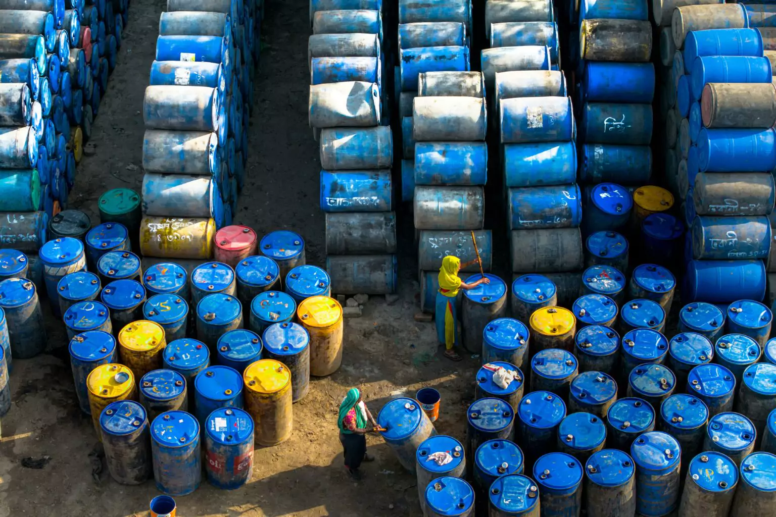 OPEC+ Debates Theoretical Oil Output Hike Amid Iran War Paralysis