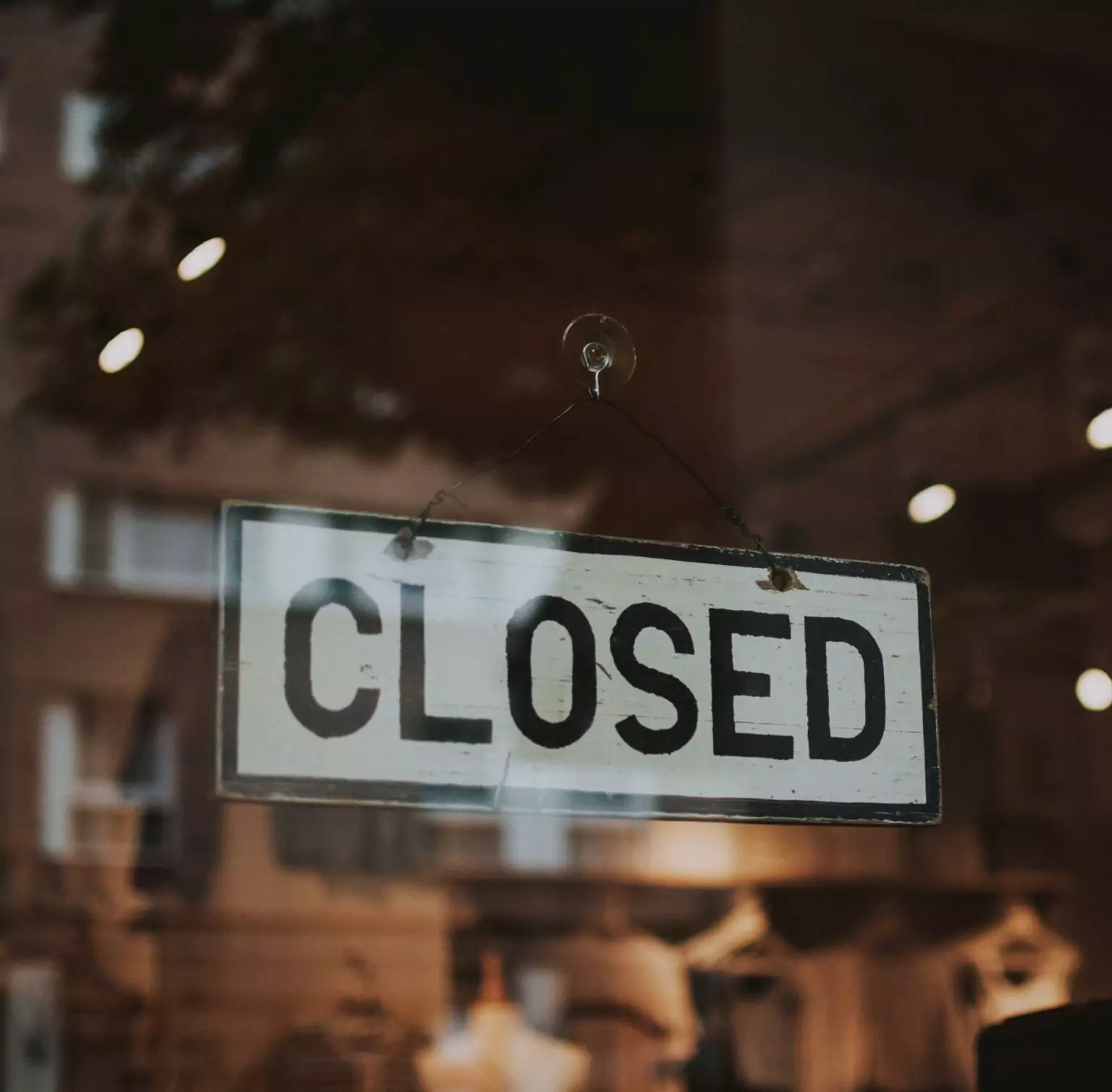36-Year-Old Retailer Shuts Down Website as All Stores Face Closure