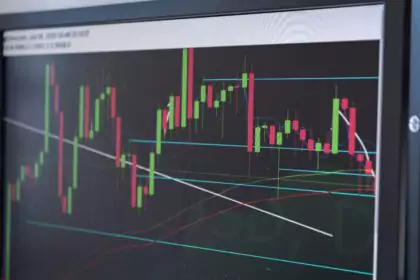 Cathie Wood Invests $900,000 in Surging Megacap Stock